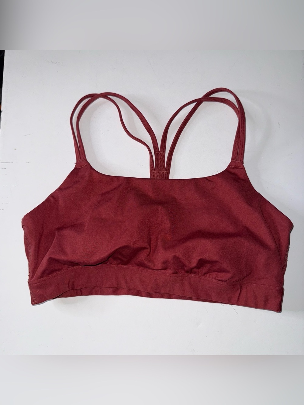 All in motion Deep Red - Picture 2 of 5